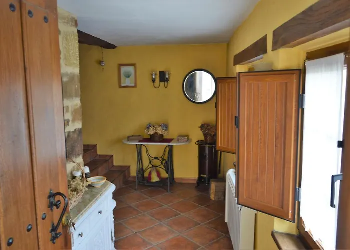 Casa Acogedora En Pueblo De Montana